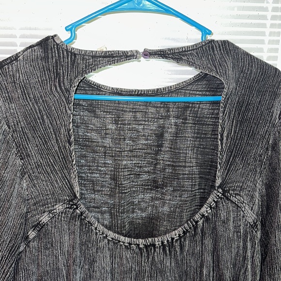 Rebellion Again Tunic - Picture 6 of 9